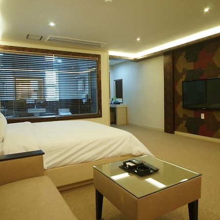 Hotel W Shinjeju Esterno foto